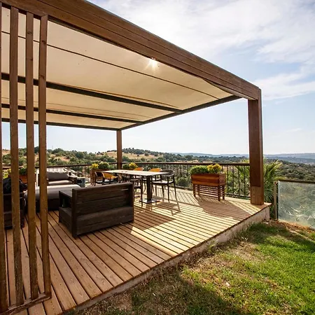 Secluded And Comfortable With Shared Pool And Gym In Milas
